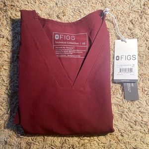 FIGS Casma Burgundy Top